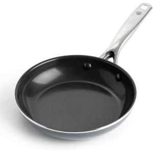 Blue Diamond 9.5” & 11″ Nonstick Frying Pan Skillet Set, Diamond Infused PFAS-Free Ceramic, Dishwasher & Oven Safe, Stainless Steel Handle, Durable Non Toxic Metal Utensil Safe, Egg & Omelet Pans,Blue(Gray)