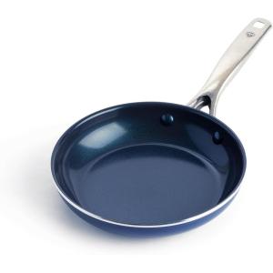 Blue Diamond 9.5” & 11″ Nonstick Frying Pan Skillet Set, Diamond Infused PFAS-Free Ceramic, Dishwasher & Oven Safe, Stainless Steel Handle, Durable Non Toxic Metal Utensil Safe, Egg & Omelet Pans,Blue(Blue)
